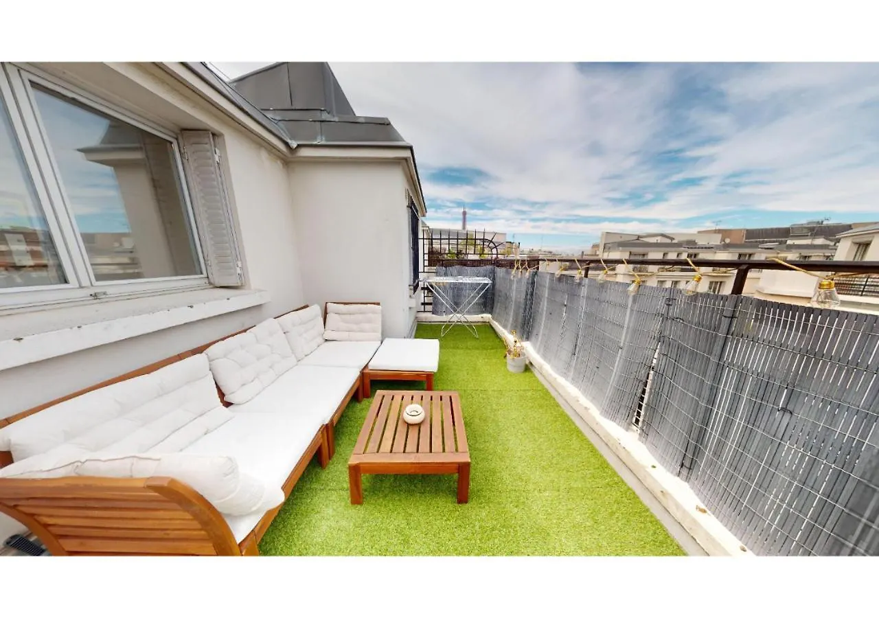 Joivy Charming Studio With Eiffel Tower View Апартаменты