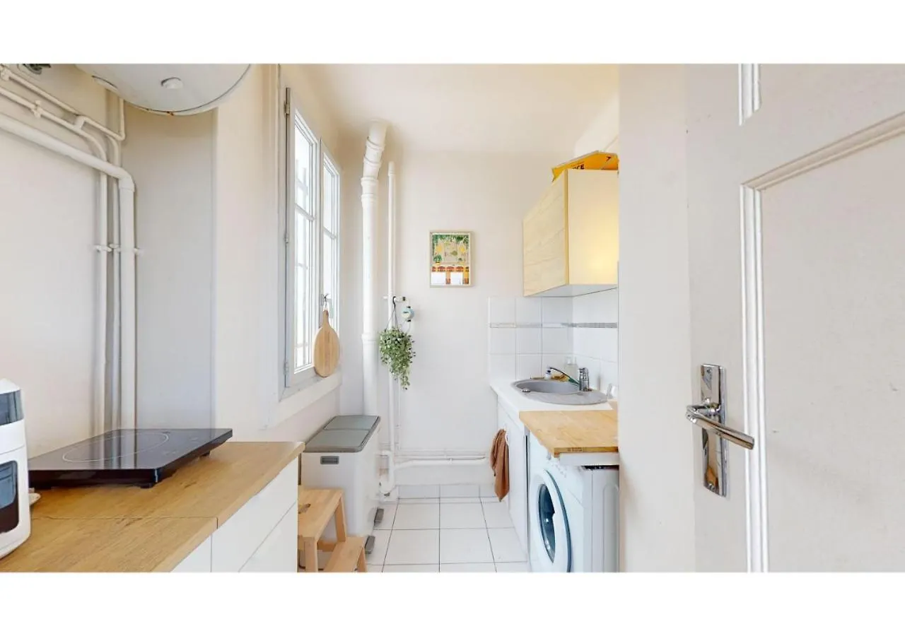 Apartment Joivy Charming Studio With Eiffel Tower View Paris